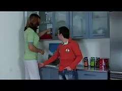 Tôi đã đi xuống cầu thang tai phim sec mp4 và tè mà không có quần lót