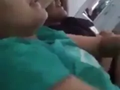 Bà với bộ ngực lớn ngón tay lỗ và chạm núm download phim sec vú