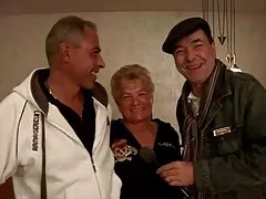 Trong lắc mông cô gái tai phim sec online