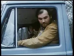 Cô gái say rượu muốn xem tai phim sex hiep dam chi dau cô gái