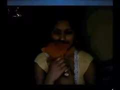 Trong tai phjm sec sọc diễn, sọc lưỡi